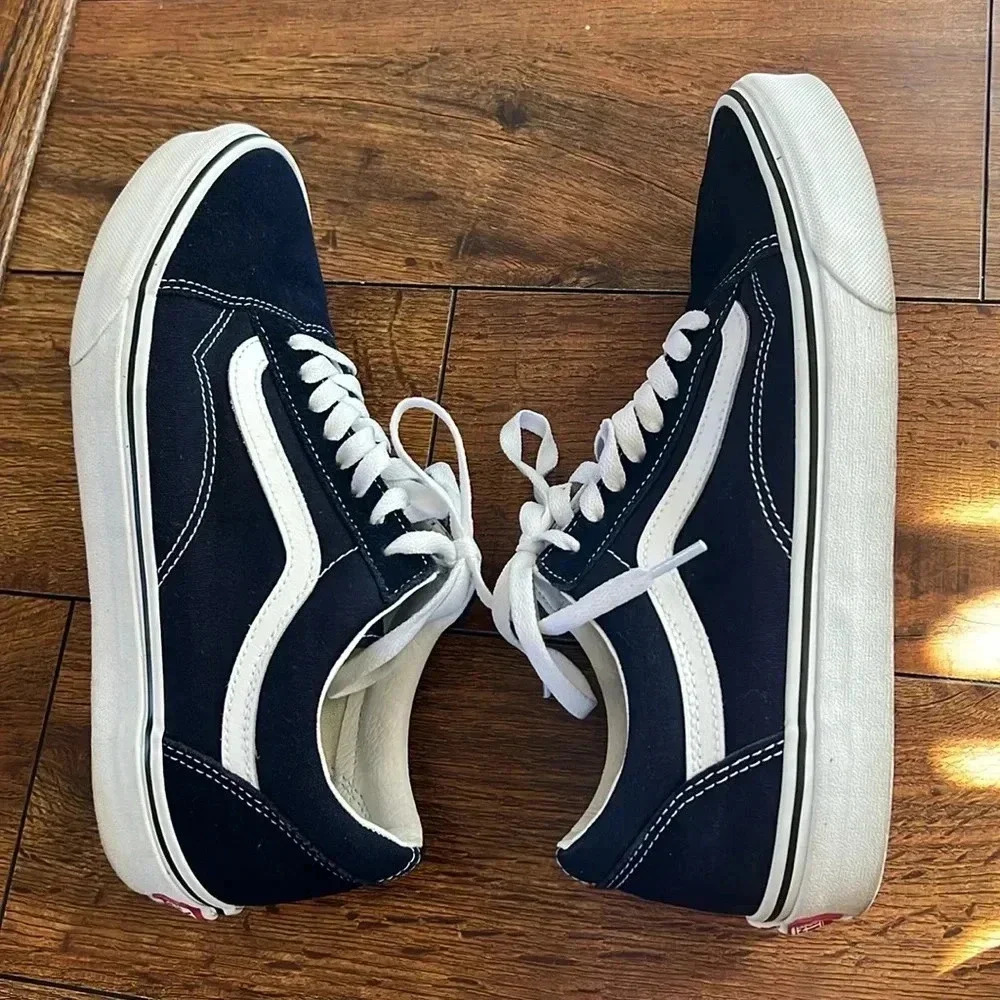 Men Vans